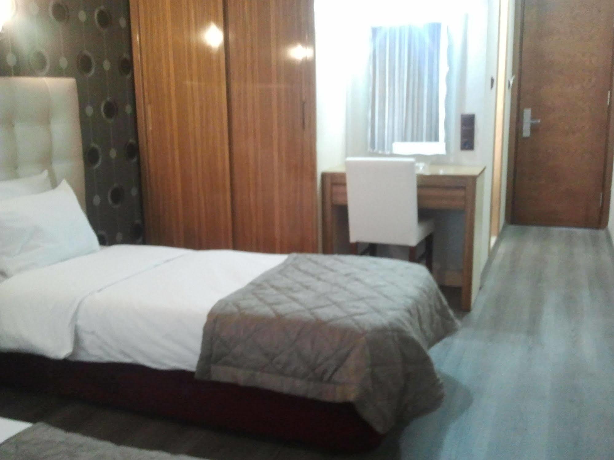 Hotel Kocaman 伊兹密尔 外观 照片