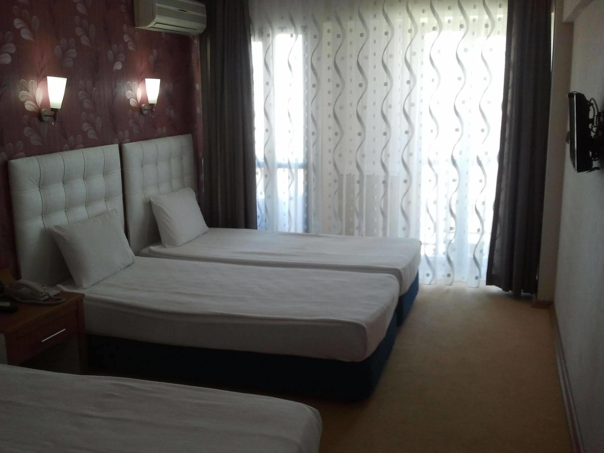 Hotel Kocaman 伊兹密尔 外观 照片