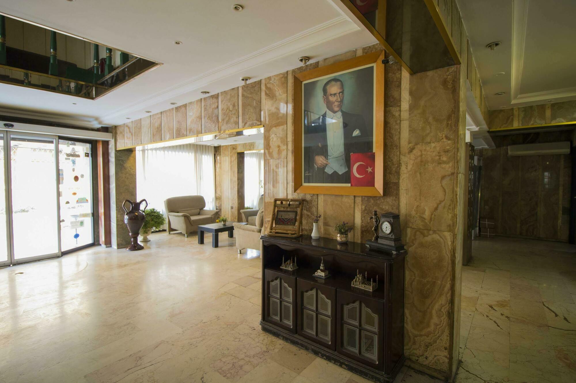 Hotel Kocaman 伊兹密尔 外观 照片